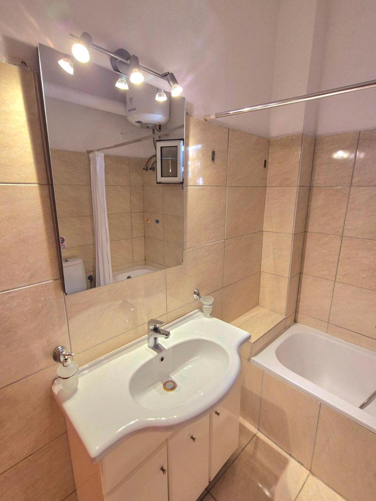 J&B Countryside Life Apartment Ágios Matthaíos Екстериор снимка