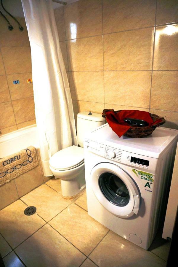 J&B Countryside Life Apartment Ágios Matthaíos Екстериор снимка